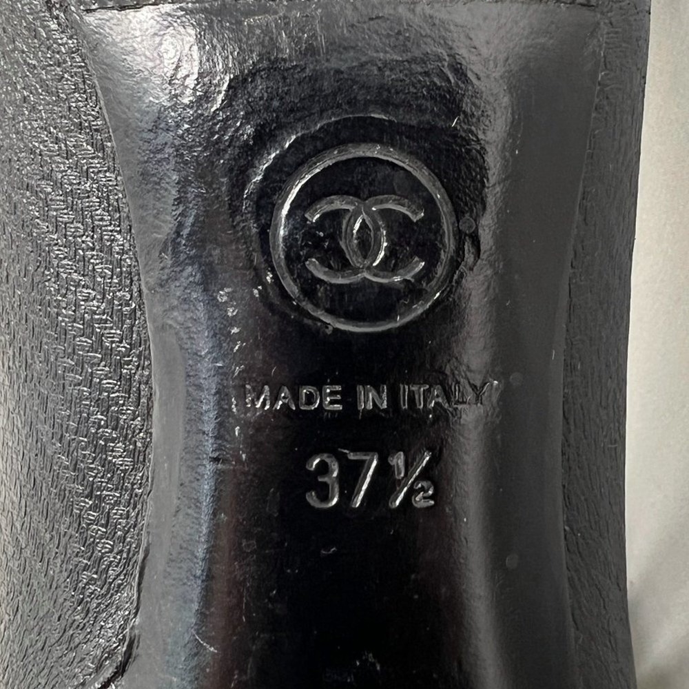 Chanel Black Leather Ankle Boots CC Logo Cap‎ Toe Heels 37.5 - Picture 8 of 11